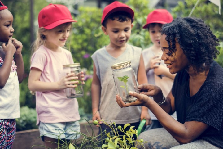 L’UNESCO et la France renforcent l'éducation des jeunes au changement climatique